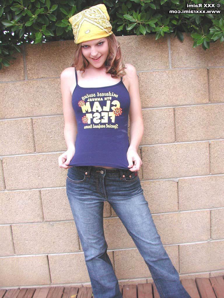 20P Pictures of teen babe XXX Raimi stripping in the back yard