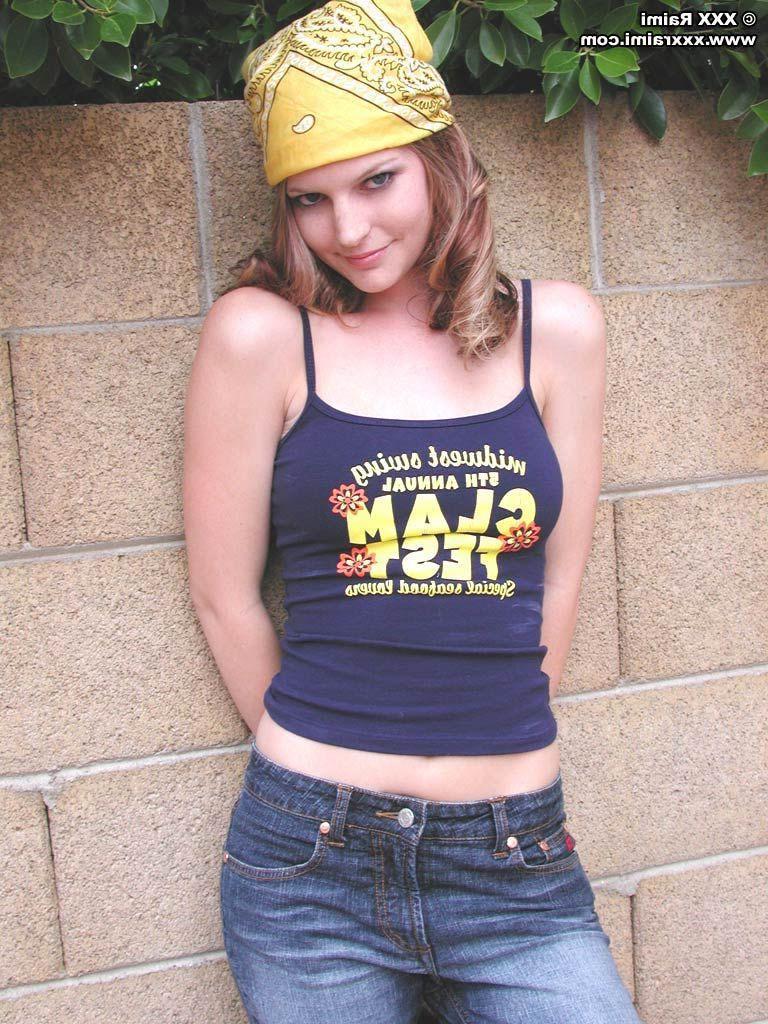 20P Pictures of teen babe XXX Raimi stripping in the back yard