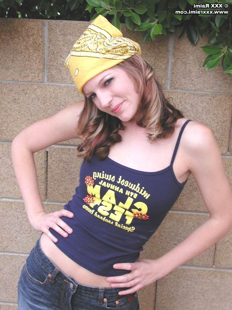 20P Pictures of teen babe XXX Raimi stripping in the back yard