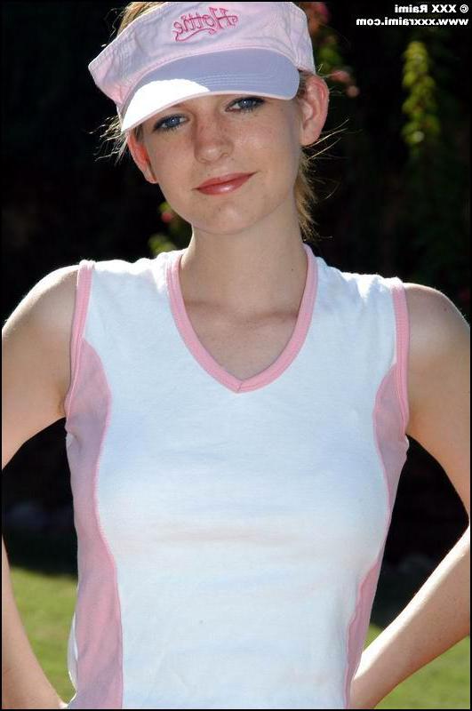 20P Pictures of teen hottie XXX Raimi stripping naked for you outside