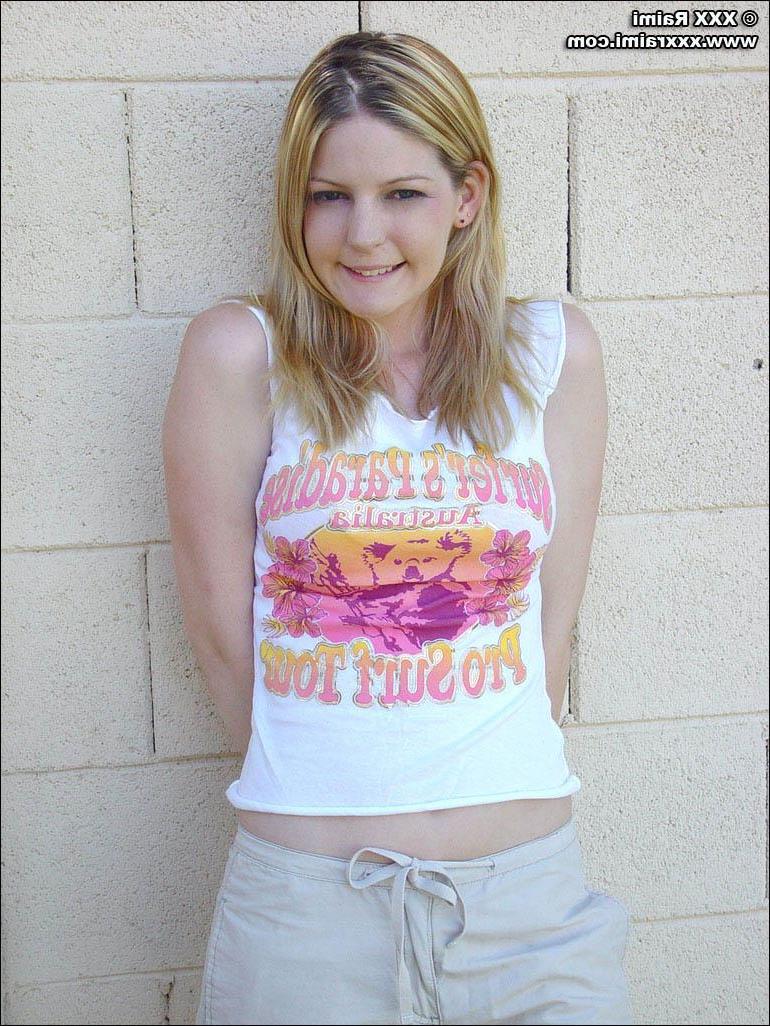 20P Pictures of teen porn girl XXX Raimi stripping naked outside
