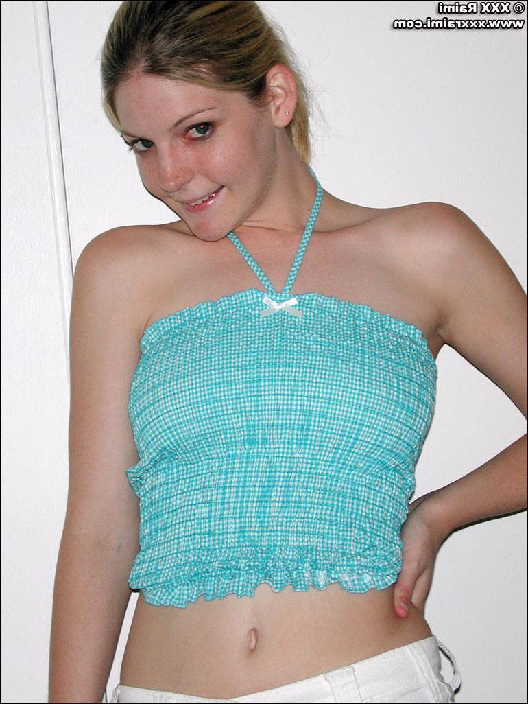 20P Pictures of XXX Raimi stripping for the camera