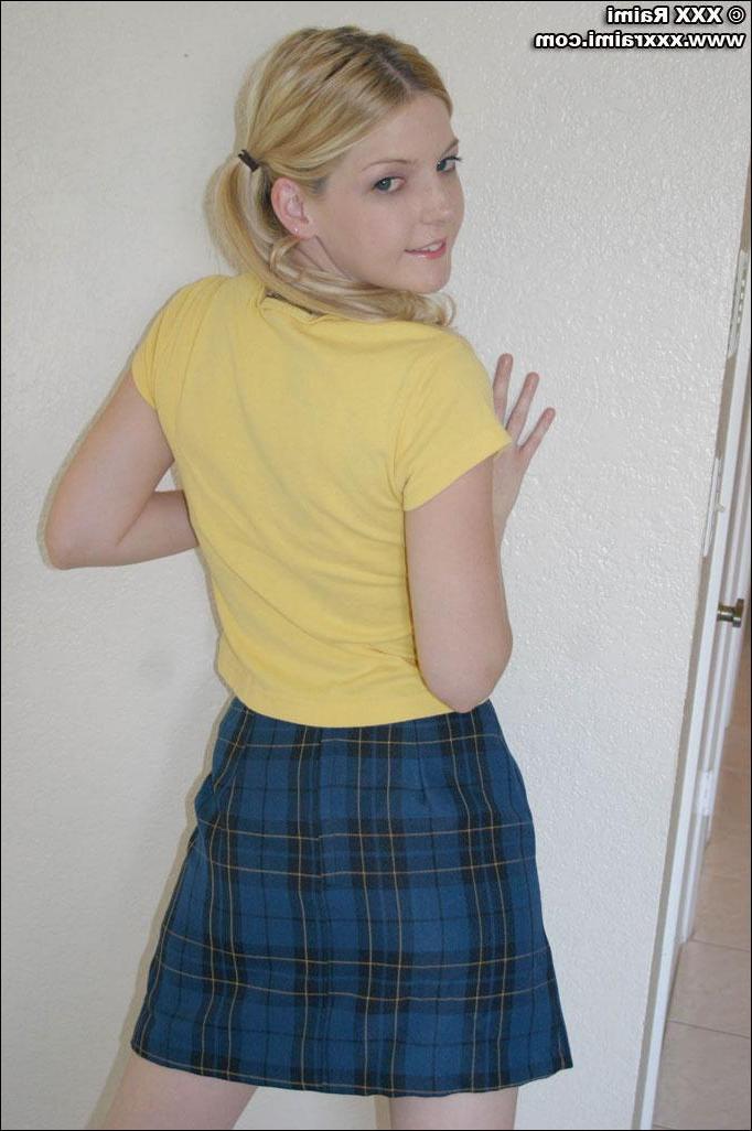 20P Pictures of XXX Raimi stripping to her panties