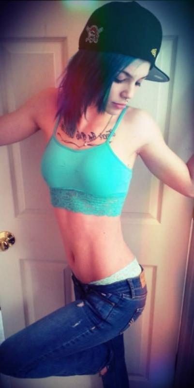 16P Badass alt girlfriends like showing off their inked bodies in selfpics