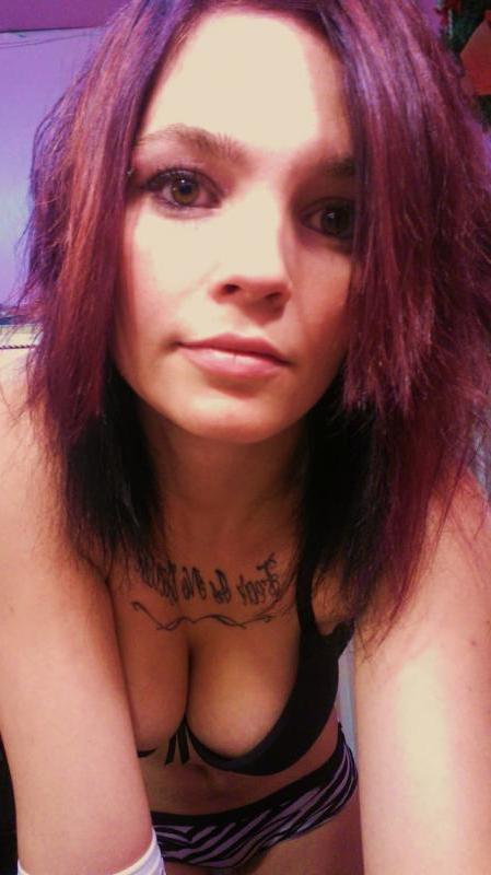 16P Badass alt girlfriends like showing off their inked bodies in selfpics