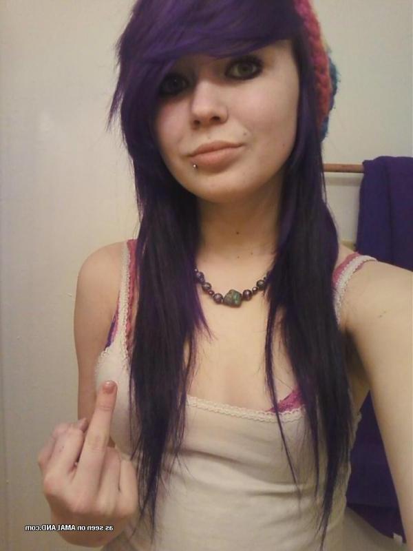16P Hot GFs enjoy teasing on cam