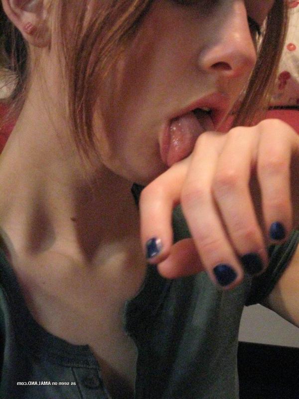 16P Hot GFs enjoy teasing on cam