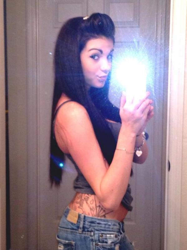 16P Hot tattooed GF shows off her sexy body in underwear