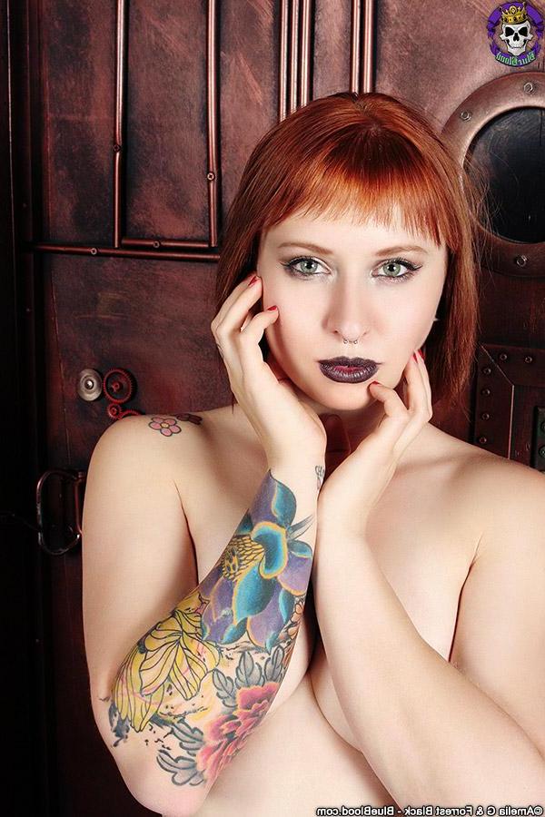 15P Adventurous tattooed steampunk redhead Eidyia