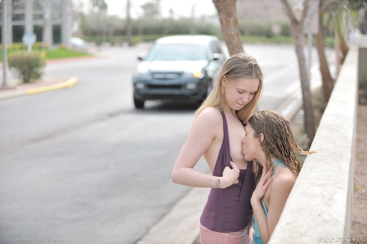 15P Pictures of two teen girls eating pussy in public