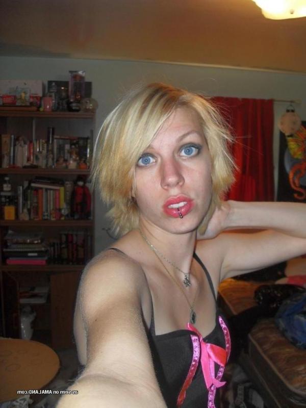 15P Pictures of a naughty blonde girlfriend sucking cock for a face full of cum