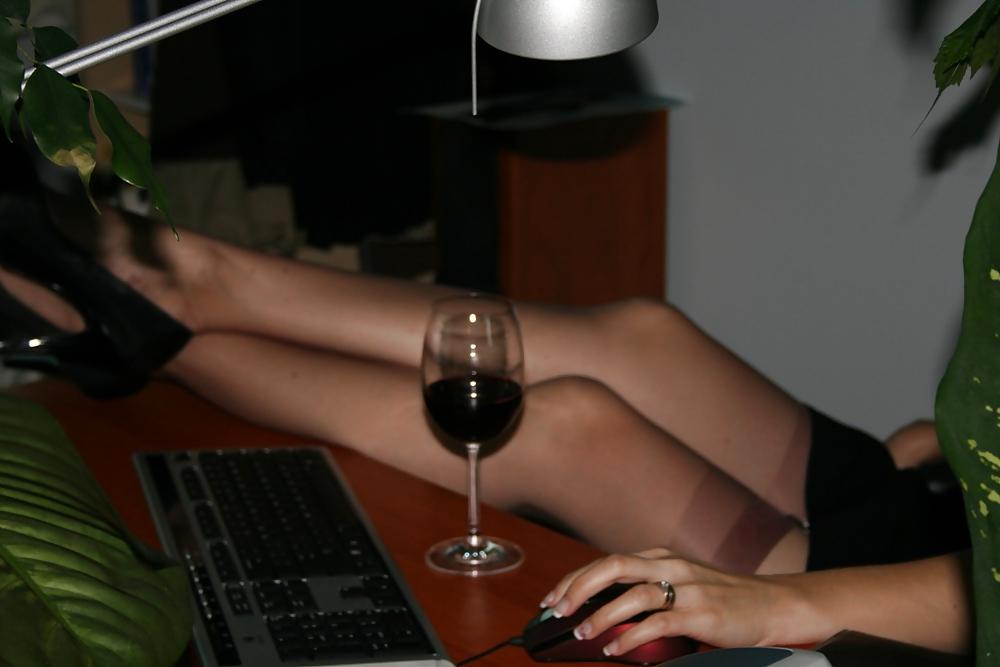 15P Sexy stockings girl