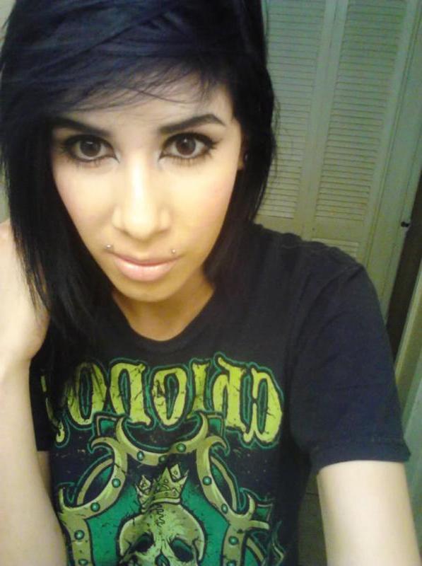 10P Pierced and tattooed chick strips naked while camwhoring