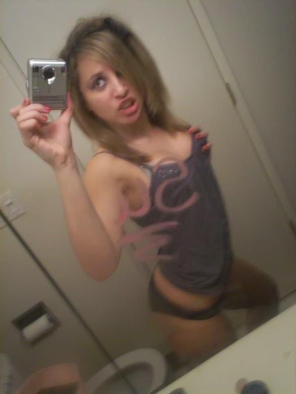 10P Kinky alternative chick posing in sexy lingerie