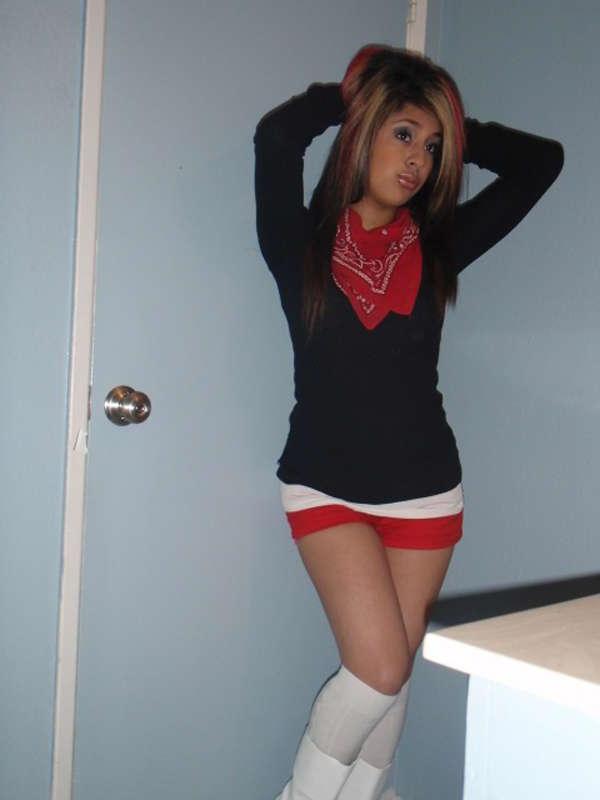 15P Pictures of random scene girlfriends sharing their selfies