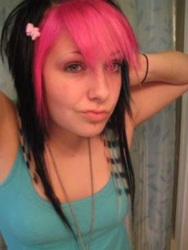 15P Collection of a hot scene girlfriend's selfies