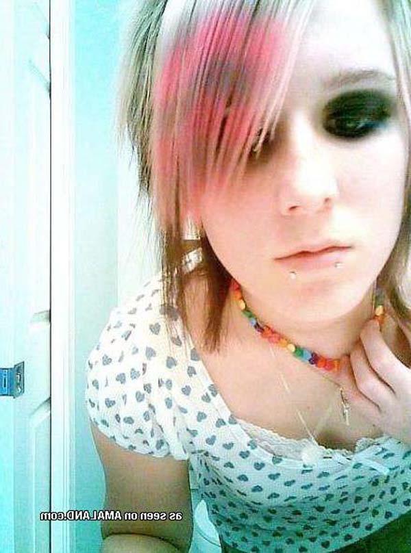 15P Collection of rocker chicks' nice and hot selfpics