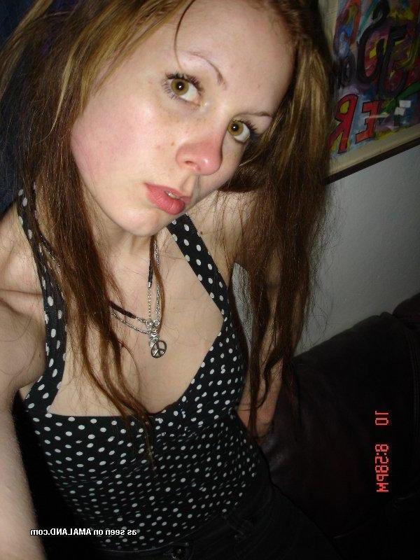 14P Compilation of two amateur emo babes' selfpics