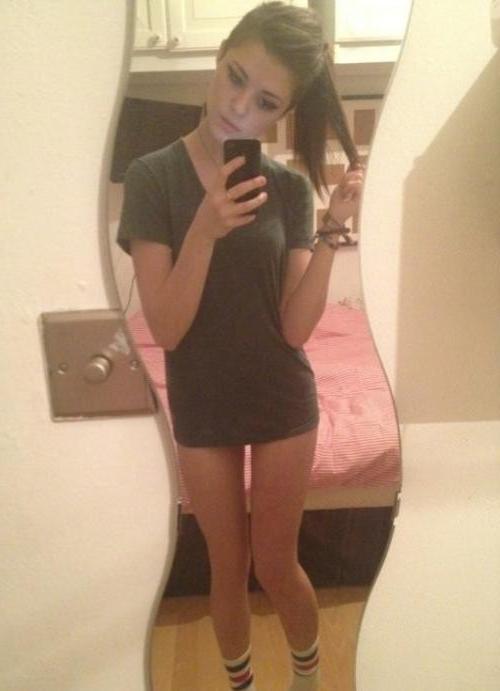 10P Hotties teasing you on cam with their stunning bodies