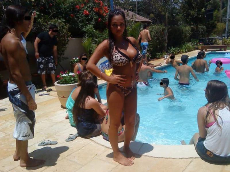 14P Hot busty GF shows off her sexy body by the pool