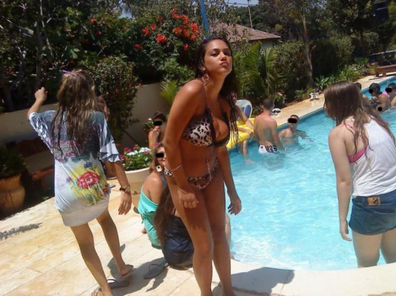 14P Hot busty GF shows off her sexy body by the pool