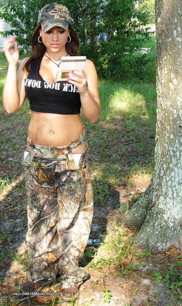 16P Big-tittied hottie in various hacked Myspace photos