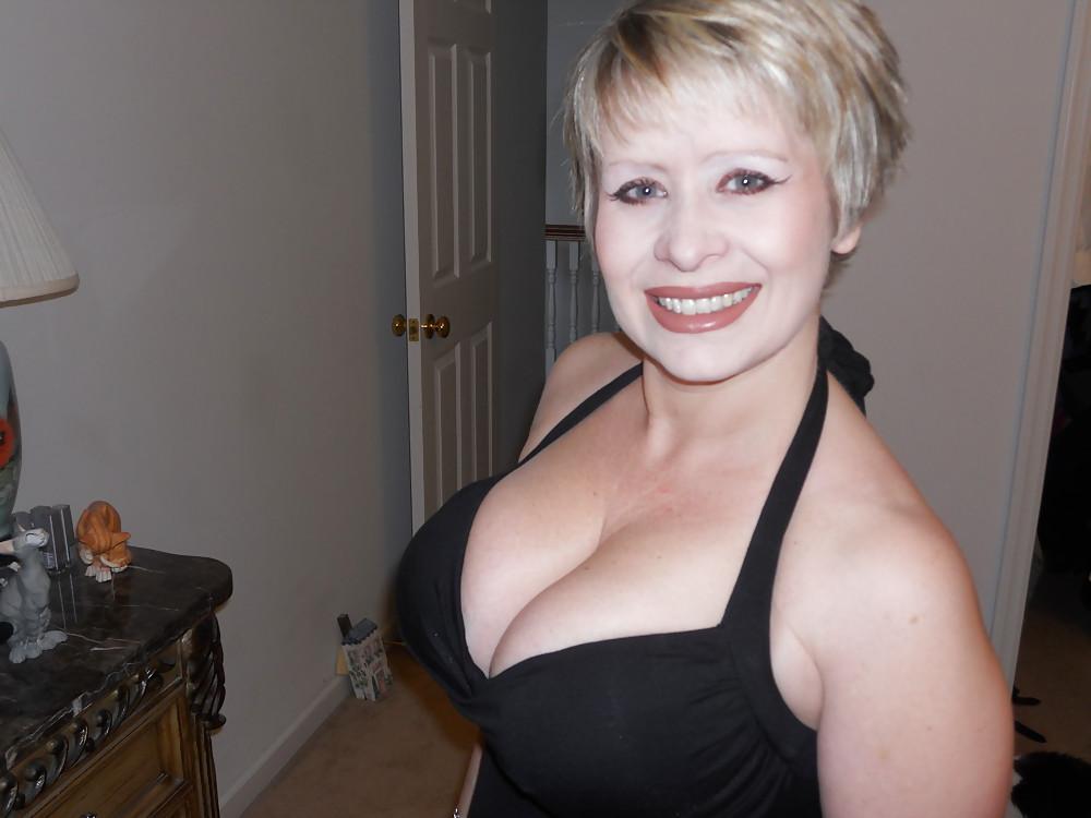25P BigTit Mom Grom,SmutDates.com