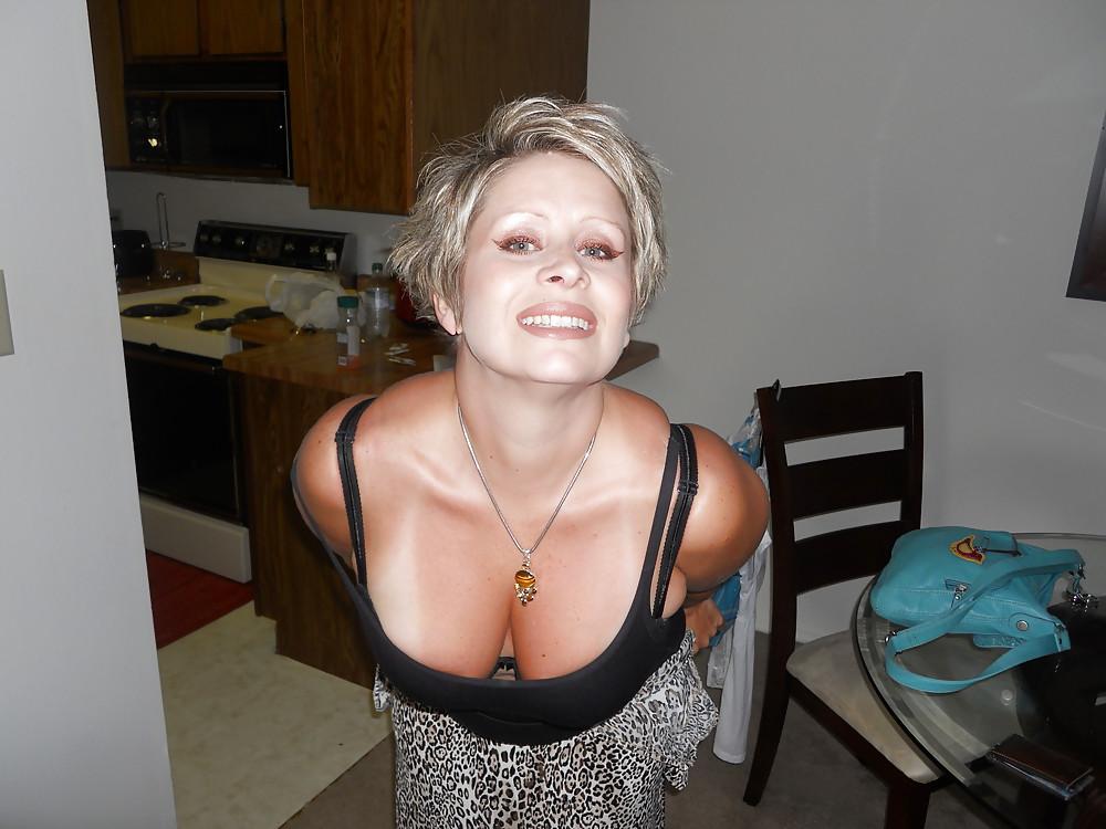 25P BigTit Mom Grom,SmutDates.com