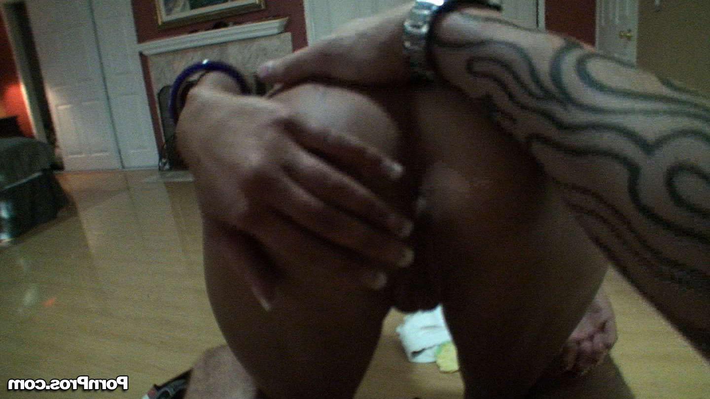 15P Sexy brunette girlfriend Cassidy Morgan gets hot on a homemade sex tape