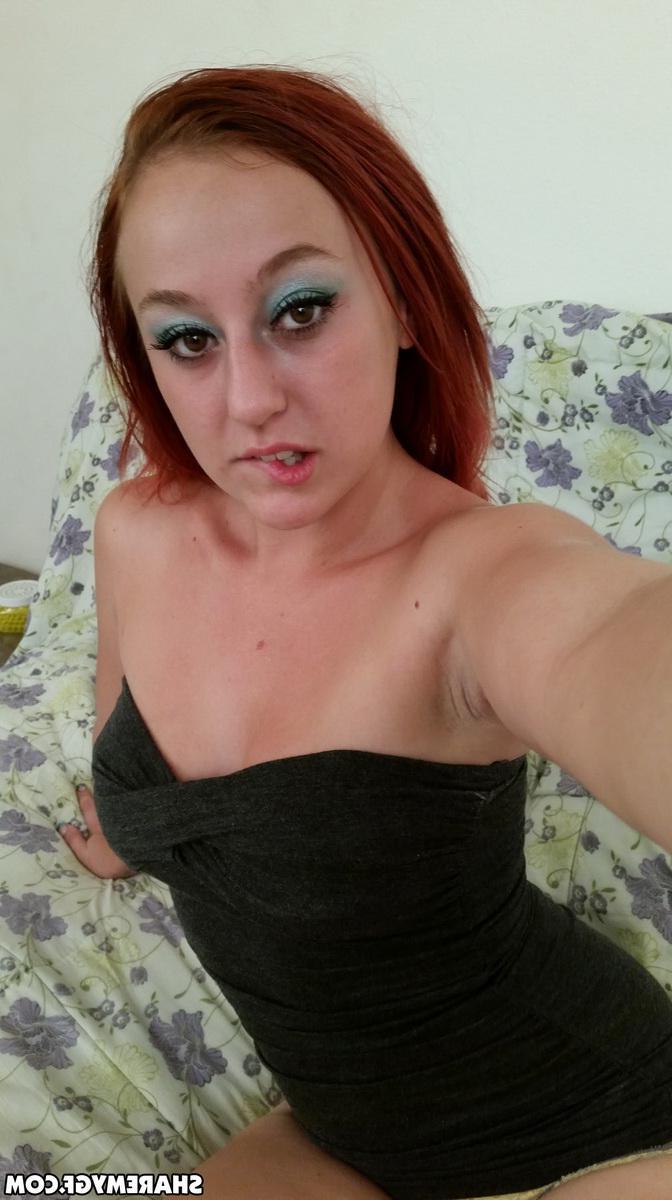 12P Redhead GF takes selfies of her round boobs and ass