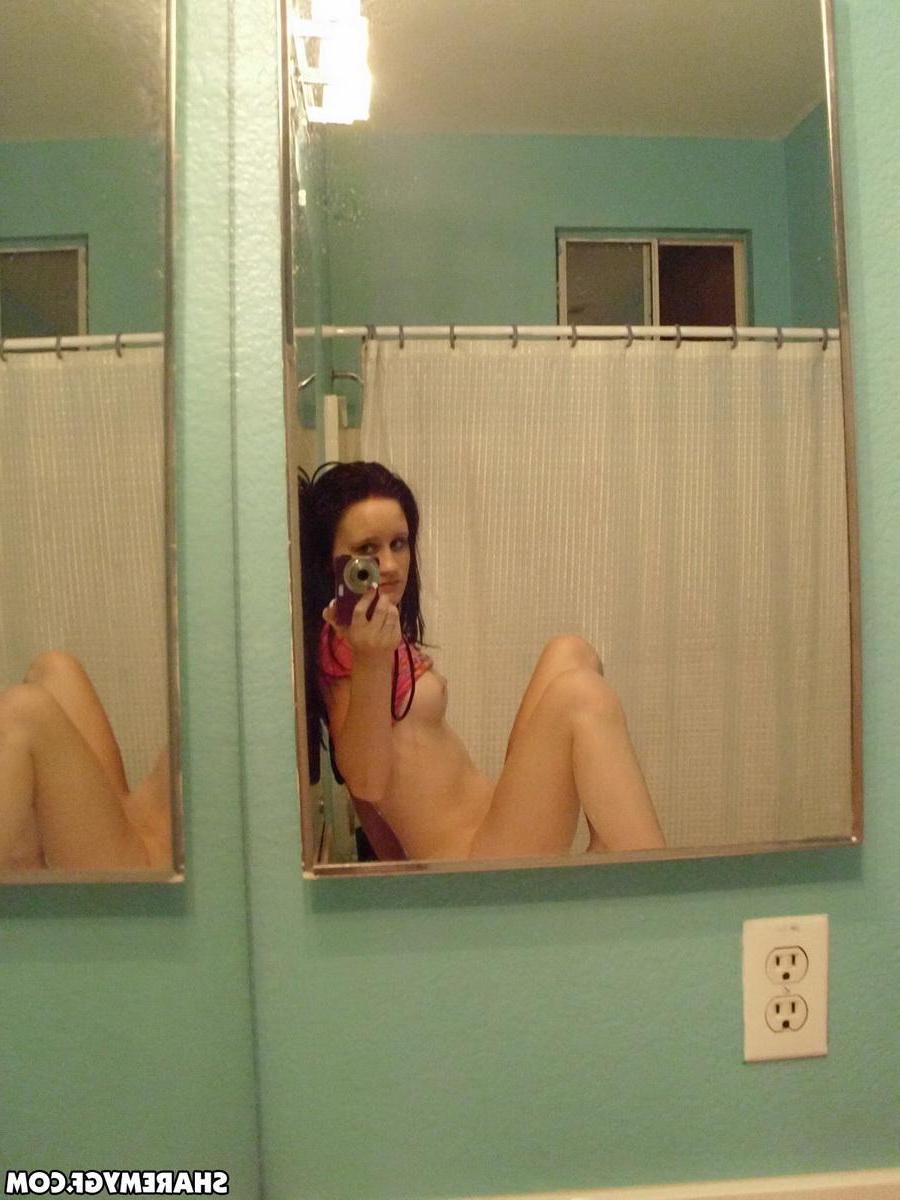 12P Brunette girlfriend isnt shy as she takes selfshot pictures in the mirror