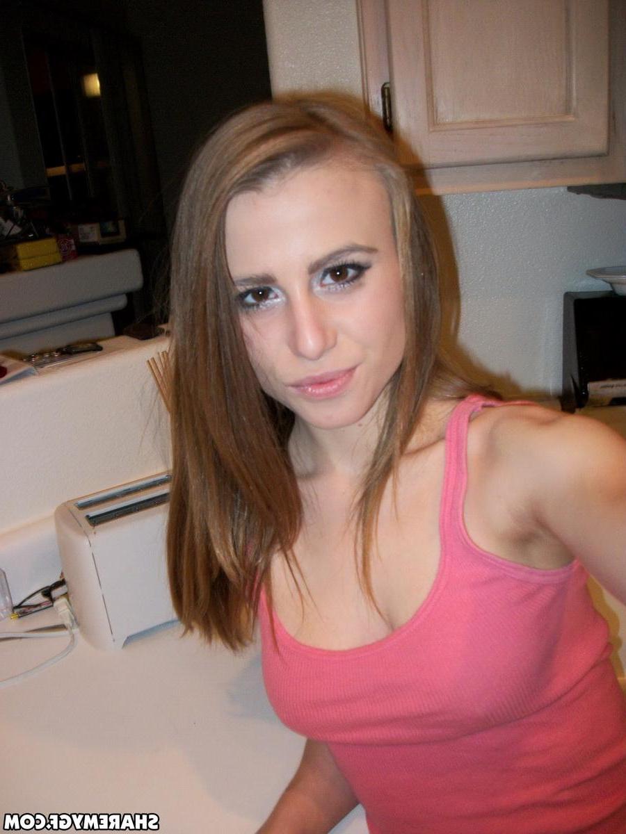 12P Slutty girlfriend takes pictures of her tight ass in tiny star covered panties