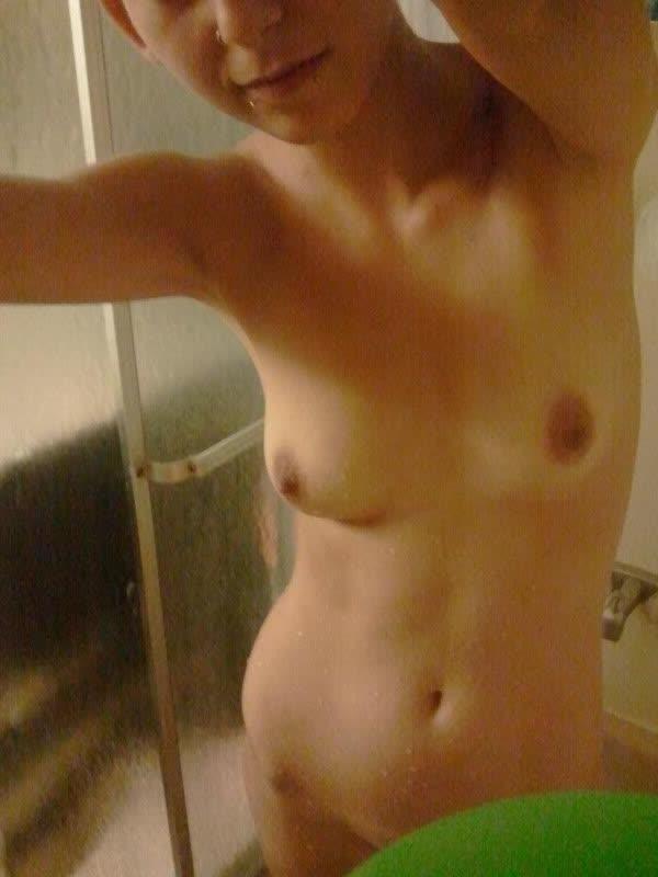 16P Brunette GF posing in the nude while selfshooting at home