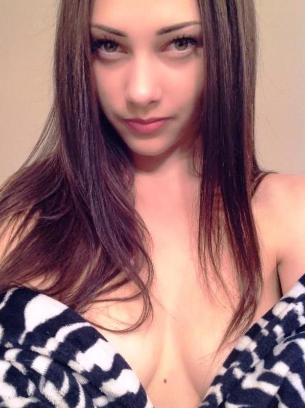 14P Hottie shows her tight body while posing in sexy lingerie
