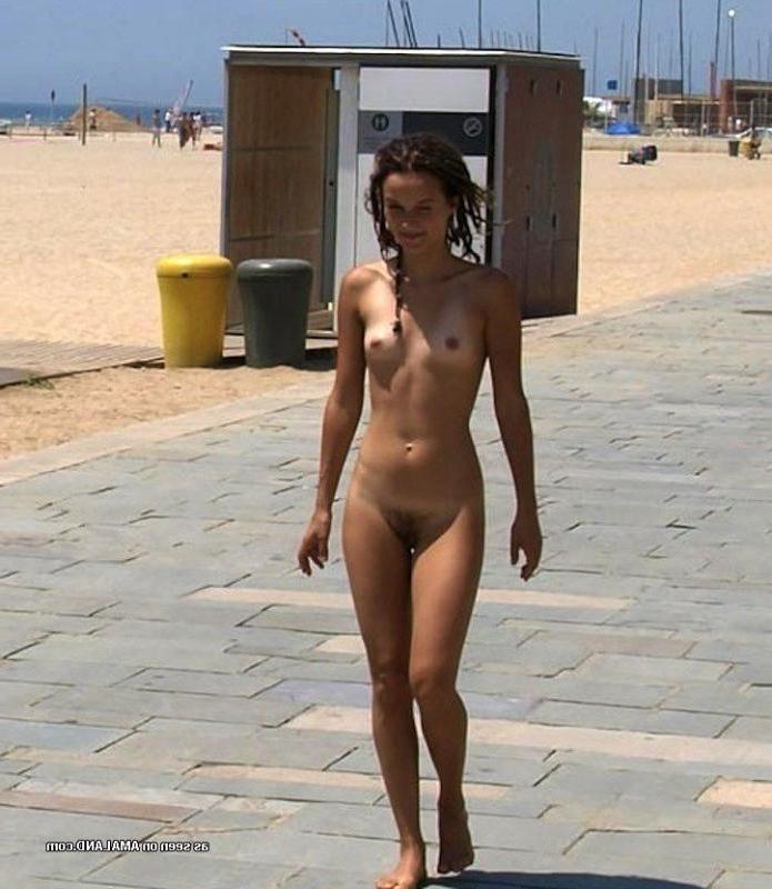 14P Kinky babes posing naked for their horny boyfriends