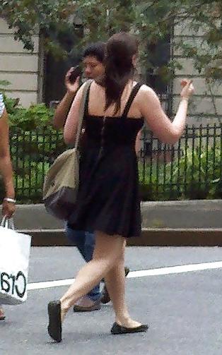10P New York Girls in the Street East Side Union Square