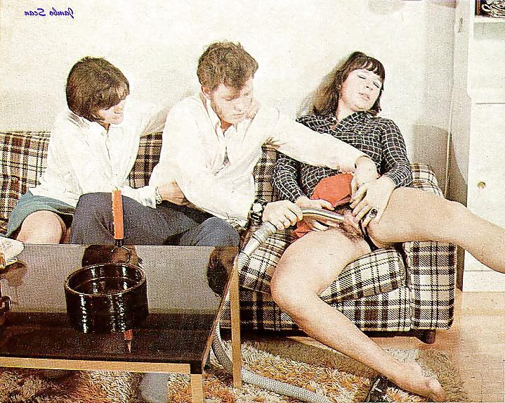 25P Housewives & Their Vacuum Cleaners 