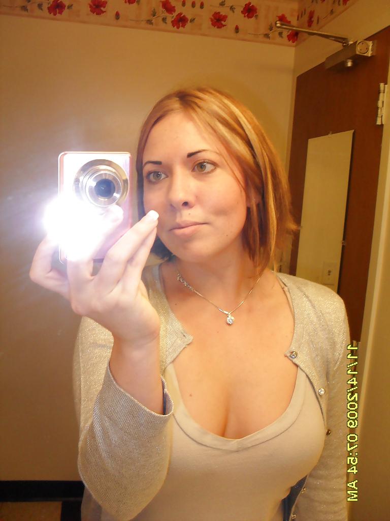 25P Lee-Grace Dougherty aka Lee Dougherty - nude-