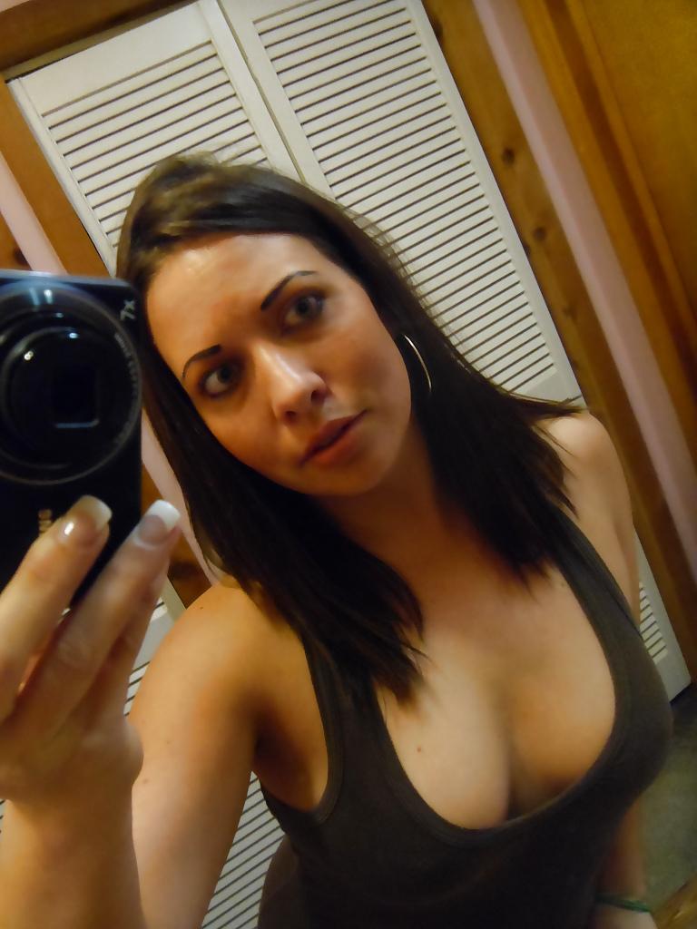 25P Lee-Grace Dougherty aka Lee Dougherty - nude-