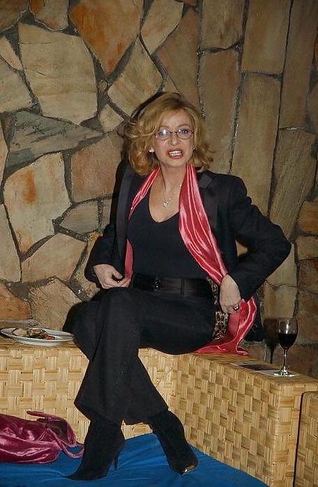 25P Italian tv mature stars i masturbated for 4