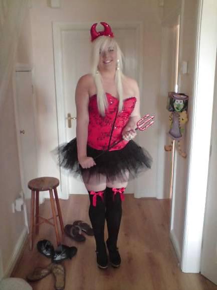 25P Stockings and girdles