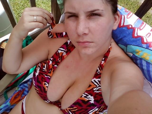25P Plump Girls I Found On SmutDates