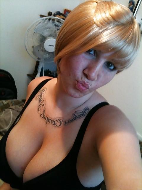 25P Plump Girls I Found On SmutDates