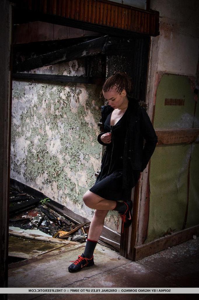 16P Erotic model Sophia I strips in a grungy abandoned building