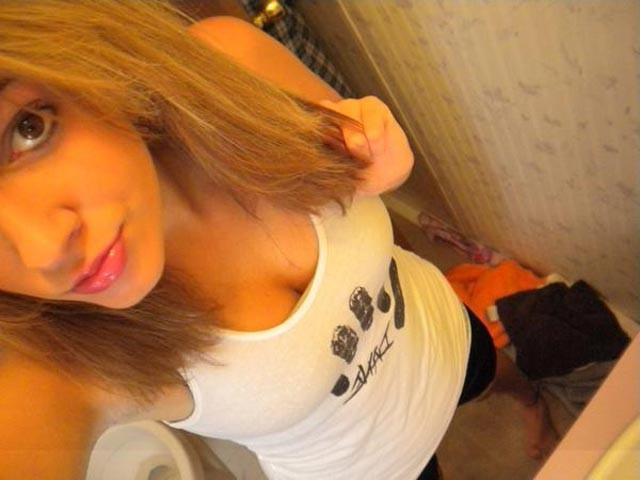 15P Naughty teen GFs share some of their hot selfies with you