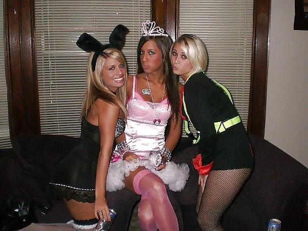 20P Amateurs in Stockings & Tights