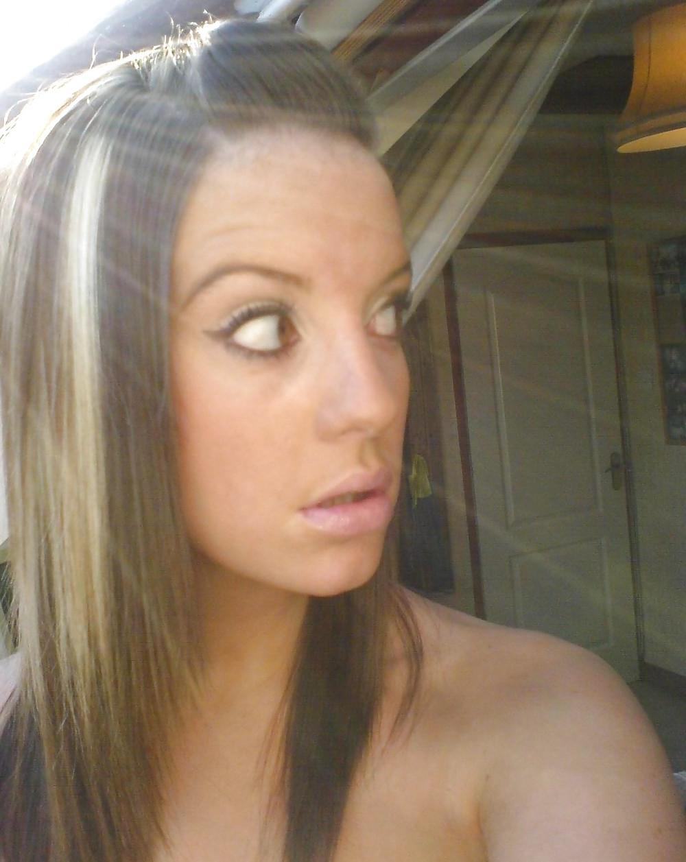 25P My Sweet English Girl Shows Off