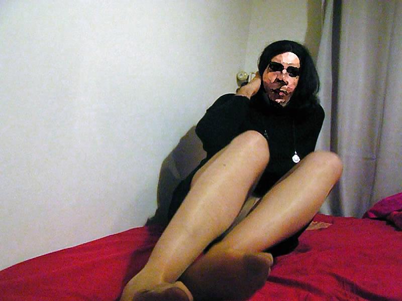 9P Ms. Rozz 2011 - Sheer pantyhose crossdressing