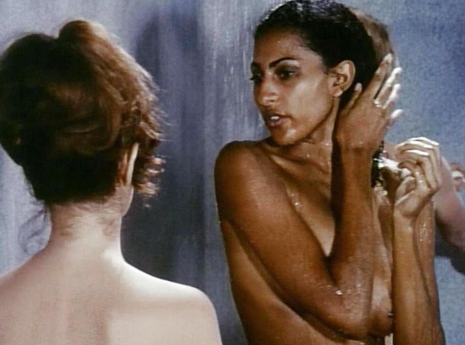 25P Pam Grier Ultimate Nude Collection