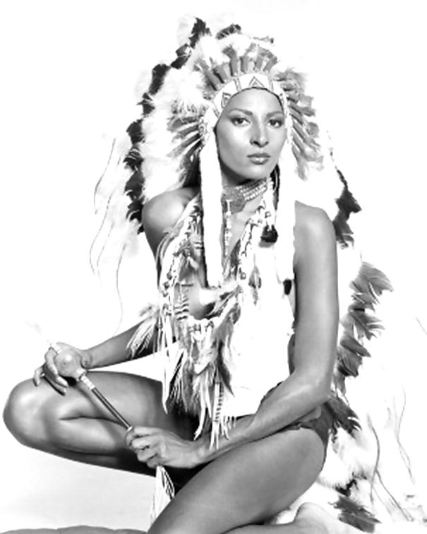 25P Pam Grier Ultimate Nude Collection